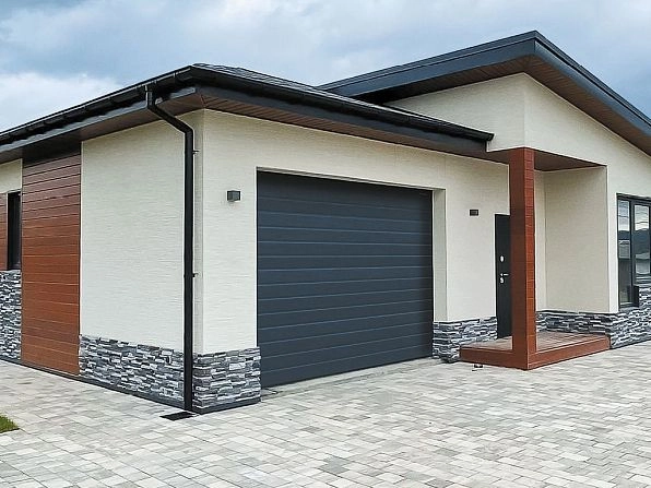 Секционные ворота 3700х2700 мм антрацитовые DoorHan RSD02, mahachkala.doorhan.ru